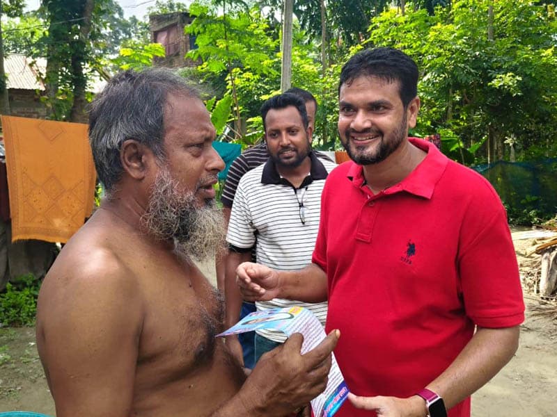 বেনাপোল পৌরসভার দুই ওয়ার্ড পেরিয়ে এবার সাদিপুরে মেয়র পদপ্রার্থী ইমদাদের গণসংযোগ