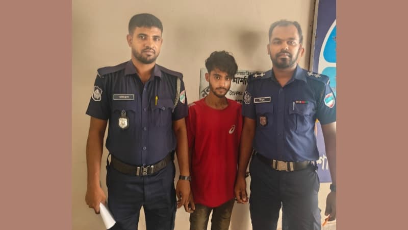 শার্শায় ৭টি চোরাই মোবাইল ফোন উদ্ধারসহ যুবক গ্রেপ্তার