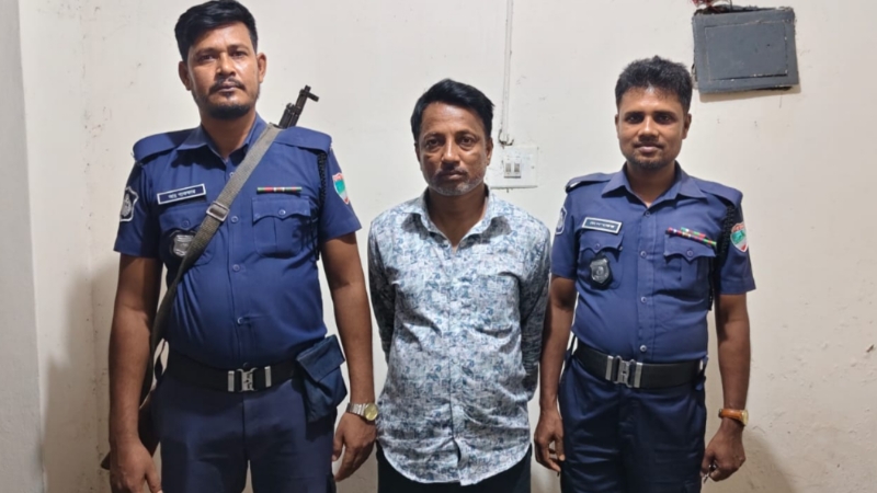 শার্শায় পুলিশের অভিযানে যুবলীগ নেতা আসাদুল মেম্বার গ্রেপ্তার