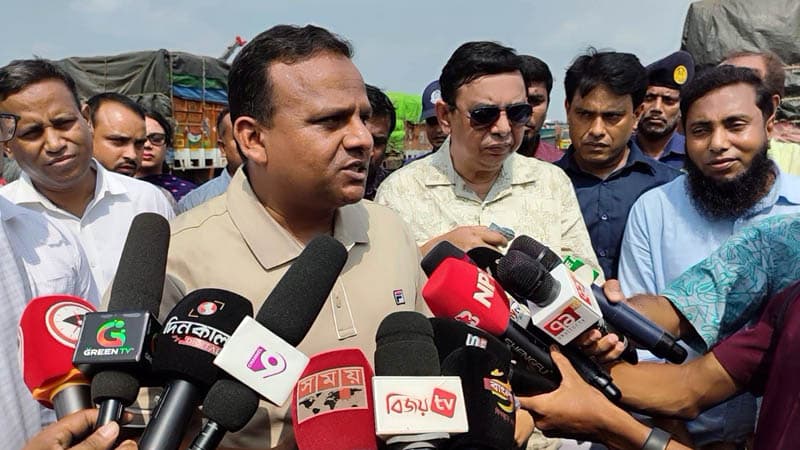 হঠাৎ করেই বেনাপোল বন্দর পরিদর্শণে নৌপরিবহন মন্ত্রণালয়ের প্রতিমন্ত্রী রাজীব আহসান এমপি