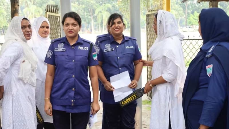 যশোরে পুলিশের বিভাগীয় পদোন্নতি পরীক্ষার এমসিকিউ অনুষ্ঠিত