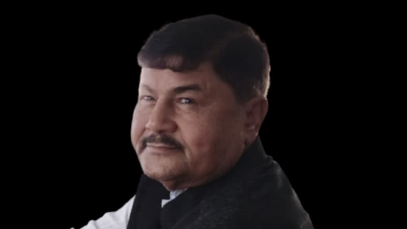 পদ-পদবি, নেতৃত্ব, পরিচিতি, অর্থ-বিত্ত, মানুষের ভিড়-সব ব্যস্ততা পেছনে ফেলে না ফেরার দেশে মফিজুর চেয়ারম্যান