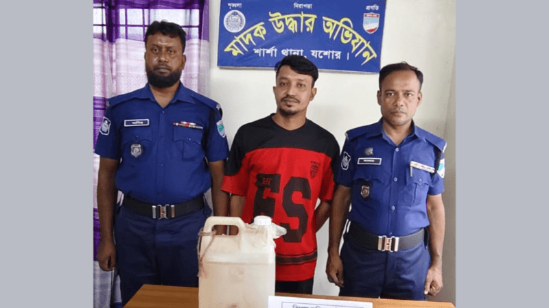 শার্শায় ১০ লিটার বাংলা মদসহ গ্রেপ্তার ১