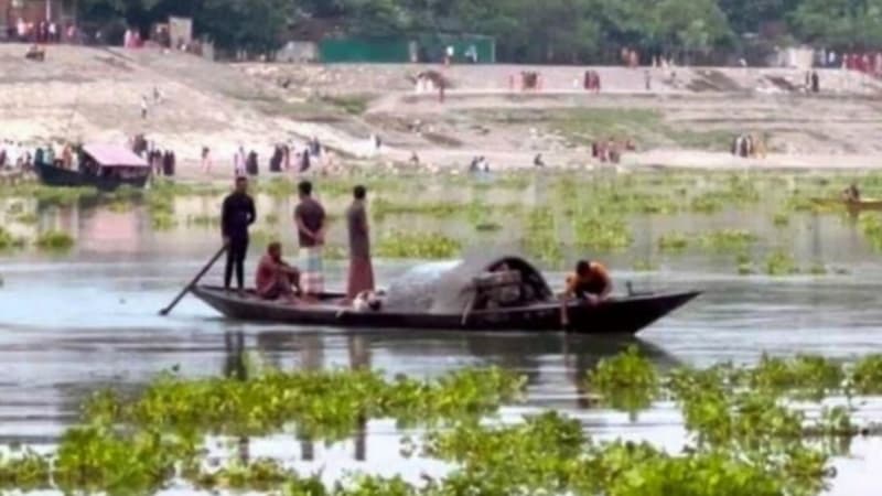 কুষ্টিয়ায় গড়াই নদীতে শিশুকে ফেলে মায়ের আত্মহত্যার চেষ্টা, নিখোঁজ ৪ মাসের শিশু