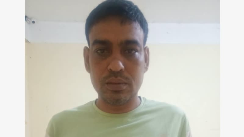 বেনাপোলের দৌলতপুর সীমান্ত থেকে ওয়ার্ড যুবলীগ নেতা আরিফুল আটক