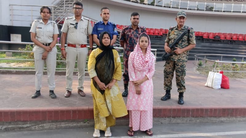 ভারতে পাচার হওয়া দুই বাংলাদেশি নারীকে বেনাপোল দিয়ে ফেরত