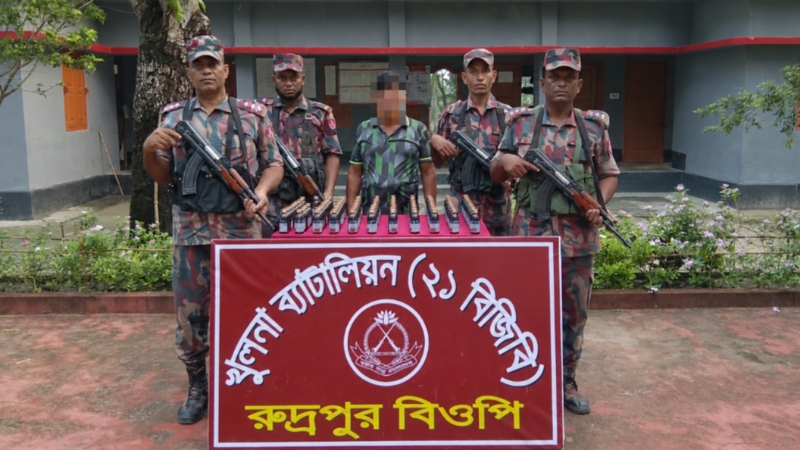 শার্শায় ভারতীয় মাদক সিরাপসহ আটক ১