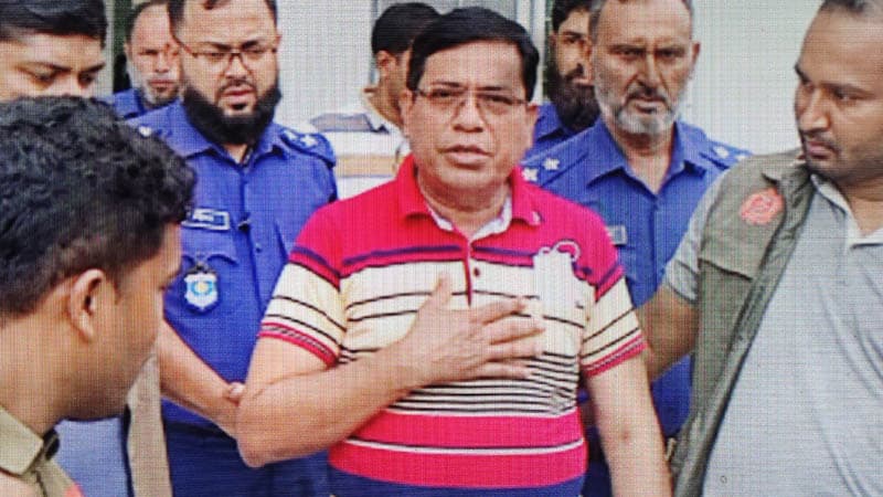 ভারতে যাওয়ার পথে গ্রেপ্তার মেহেরপুর জেলা আওয়ামী লীগের সাধারণ সম্পাদক ও সাবেক উপজেলা চেয়ারম্যান এম এ খালেক